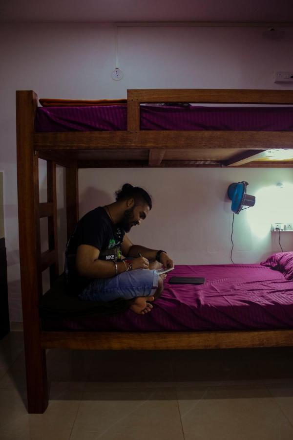 Bonds Hostel Candolim Εξωτερικό φωτογραφία